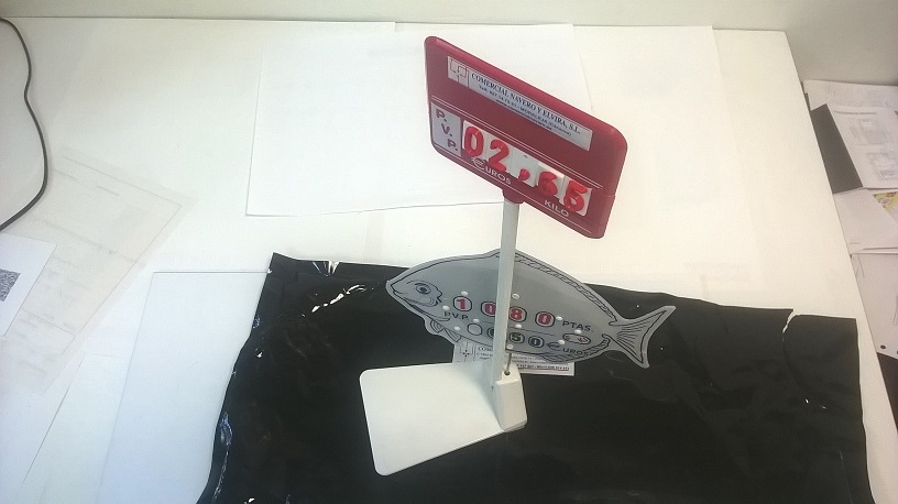 Imagen Base porta precios plataforma con tubo 20 Cm.