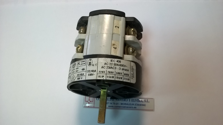 Imagen Interruptor rotativo 32 A. Dos posiciones 0-1